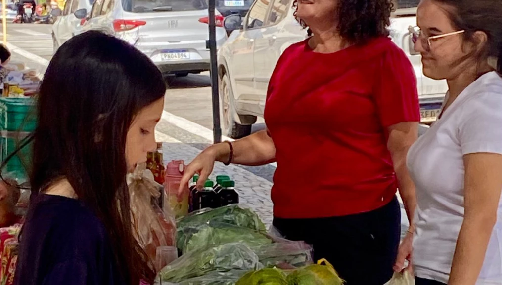 EDIÇÃO ESPECIAL DE NATAL DA FEIRA AGROECOLÓGICA DE QUIXADÁ