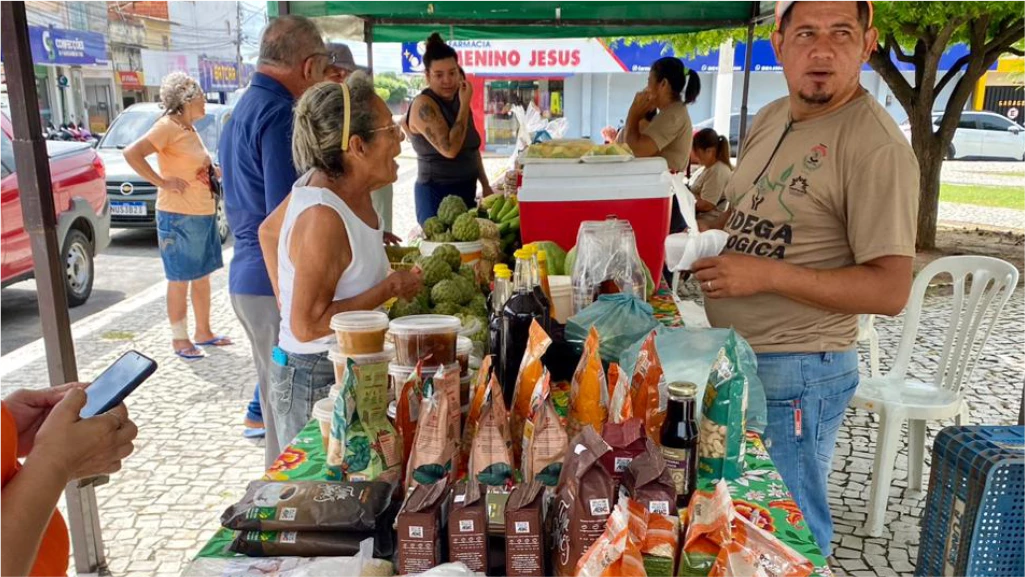 FEIRA AGROECOLÓGICA DE QUIXADÁ: ÚLTIMA EDIÇÃO DE ABRIL. 